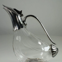 Caraffa liquore vintage vetro e metallo.