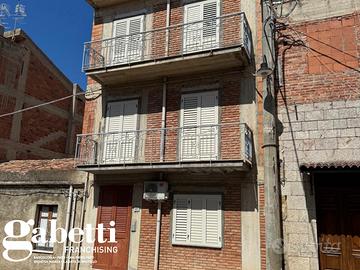 Stabile/Palazzo Acquedolci [Cod. rif 3283611VRG]