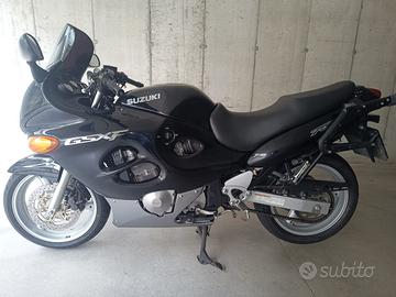 GSX 750 F