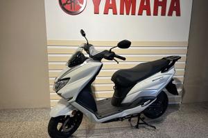 Suzuki Burgman 125 STREET EX solo 800 km