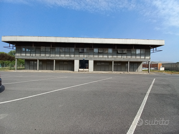 Capannone cervignano del friuli (via caju')