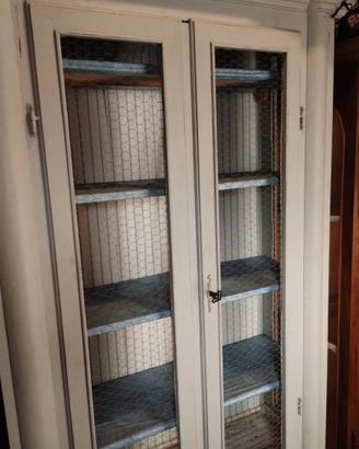 Mobile con cassetti e ripiani shabby e chic