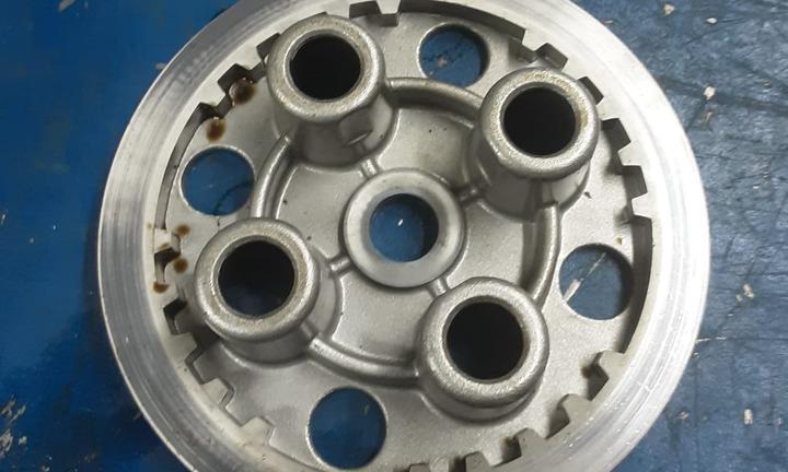 Coperchio p. molle suzuki gz 250 marauder 99/07