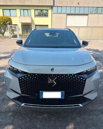 DS7 Étoile, unico proprietario, anno 2025 17800km