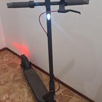 Monopattino Xiaomi Electric Scooter 4 – Ottime con