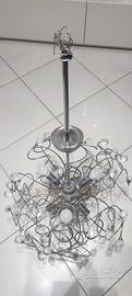 lampadario moderno con gocce di cristallo 