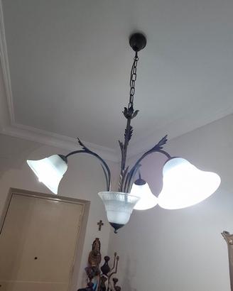 Lampadario a 3 bracci in ferro e vetro