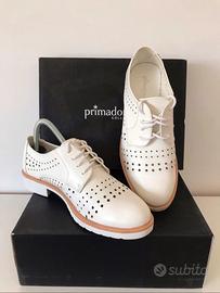 Scarpa donna con lacci