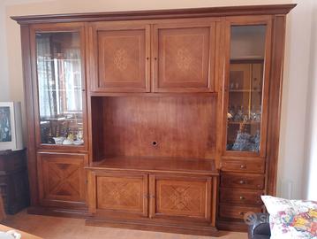 credenza con vetrine artigianato veneto 