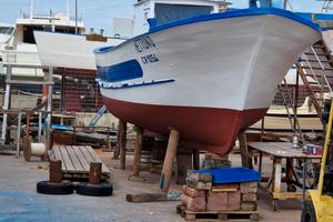 barca da pesca con licenza 