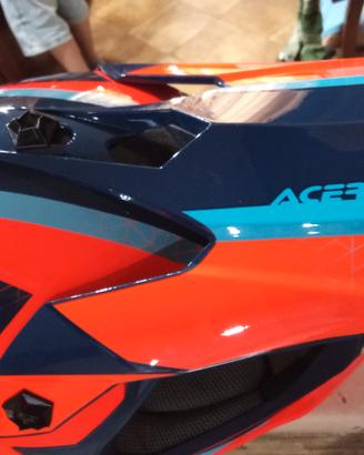 casco per moto cross 