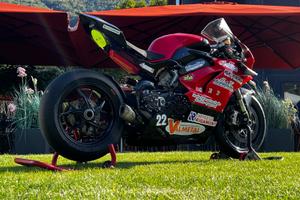 Ducati Panigale v4 pronto Pista