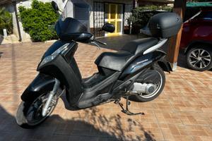 Peugeot Geopolis 300