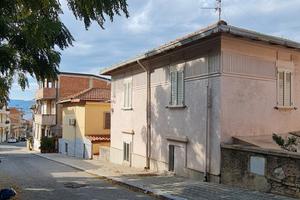 Immobile indipendente, tripla esposizione