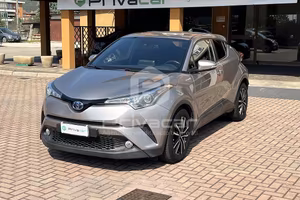 TOYOTA C-HR 1.8 Hybrid E-CVT Trend
