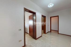 RIF A002: luminoso quadrilocale in contesto condom