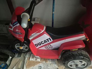 Triciclo  Ducati