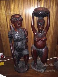 Statue in legno africane