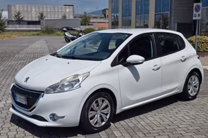 Peugeot 208 1.2 VTi 82 CV 5 porte Allure