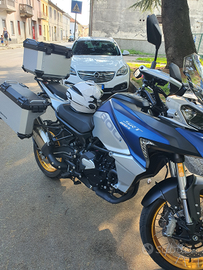 QJ SRT 800 X/Benelli TRK 800 X