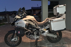 Multistrada 1260 enduro