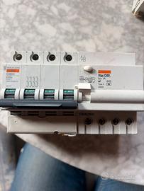 interruttore automatico Merlin Gerin C60H