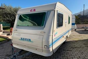 Roulotte Adria Unica