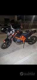 Ktm duke 690