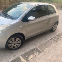 Toyota Yaris buone condizioni 