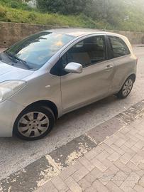 Toyota Yaris buone condizioni 