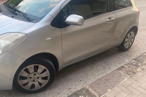 Toyota Yaris buone condizioni 