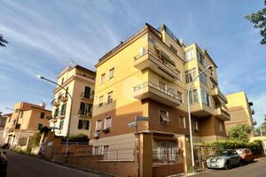 4 LOCALI A ROMA