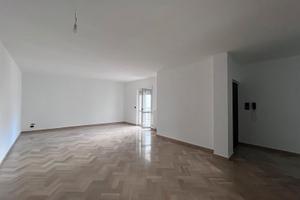 Luminoso Trilocale 130 mq con Salone Doppio