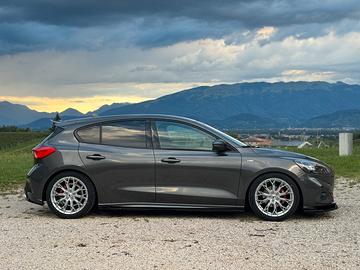 Ford Focus St-Line X 1.5 Ecoboost