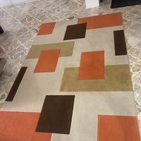 Tappeto friese moderno
