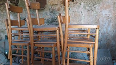 sedie di legno