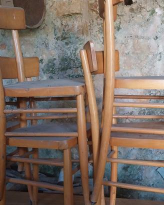sedie di legno