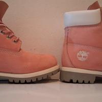 Nuove timberland rosa mai indossate   