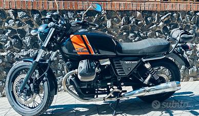 Guzzi V7II SPECIAL 2015