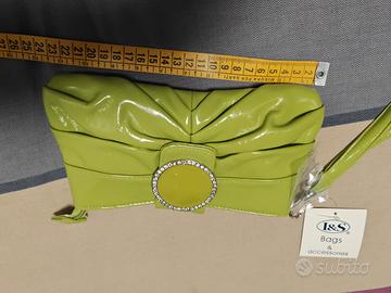 pochette verde acceso