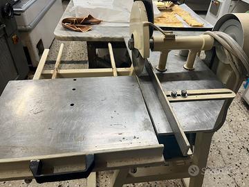 Taglierina per torrone