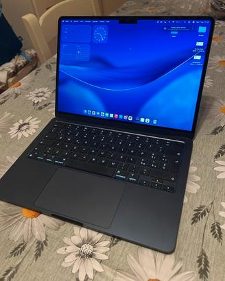 MacBook air M3 13" mezzanotte 100% batteria