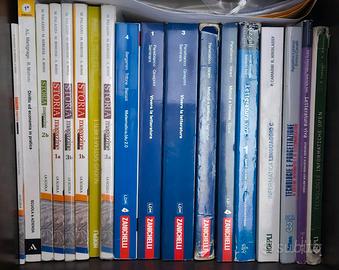 LIBRI SCUOLA SUPERIORE VARIE ANNATE