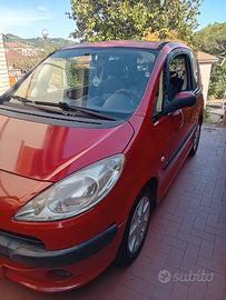 Peugeot 1007