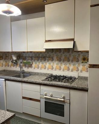 Cucina componibile in  legno colore bianco