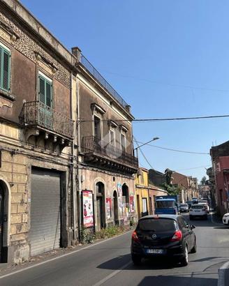 CASA SEMINDIPENDENTE A GIARRE