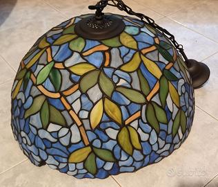 Lampadario in vetro decorato Tiffany