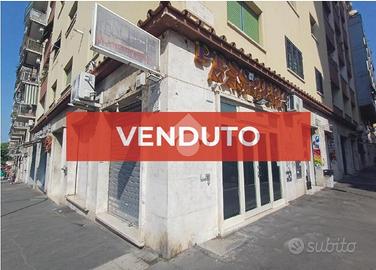 NEGOZIO A ROMA