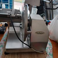 affettatrice elettrica professionale Swedlinghaus