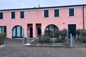 3 LOCALI A CAMPONOGARA